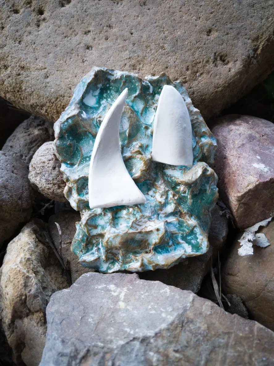 "Regatta" Raku & Maiolica Wall Tiles - Image 5